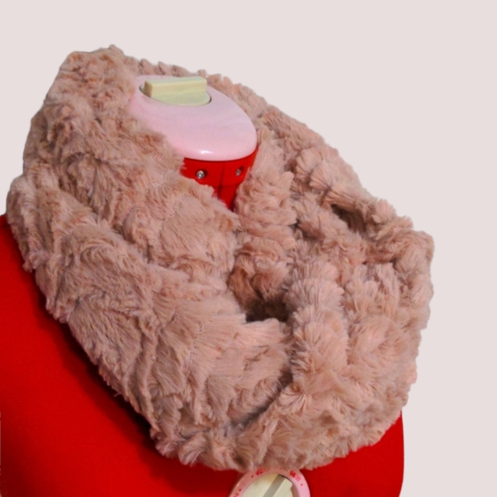 Cozy Pink Infiniti Scarf